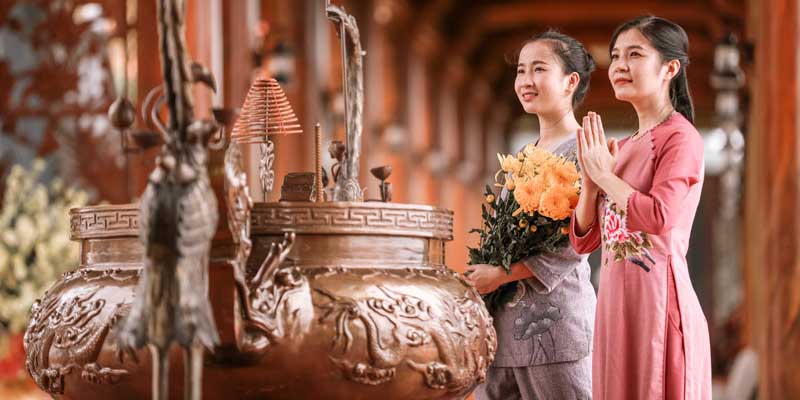 Giải mã nằm mơ thấy đi chùa là điềm gì?